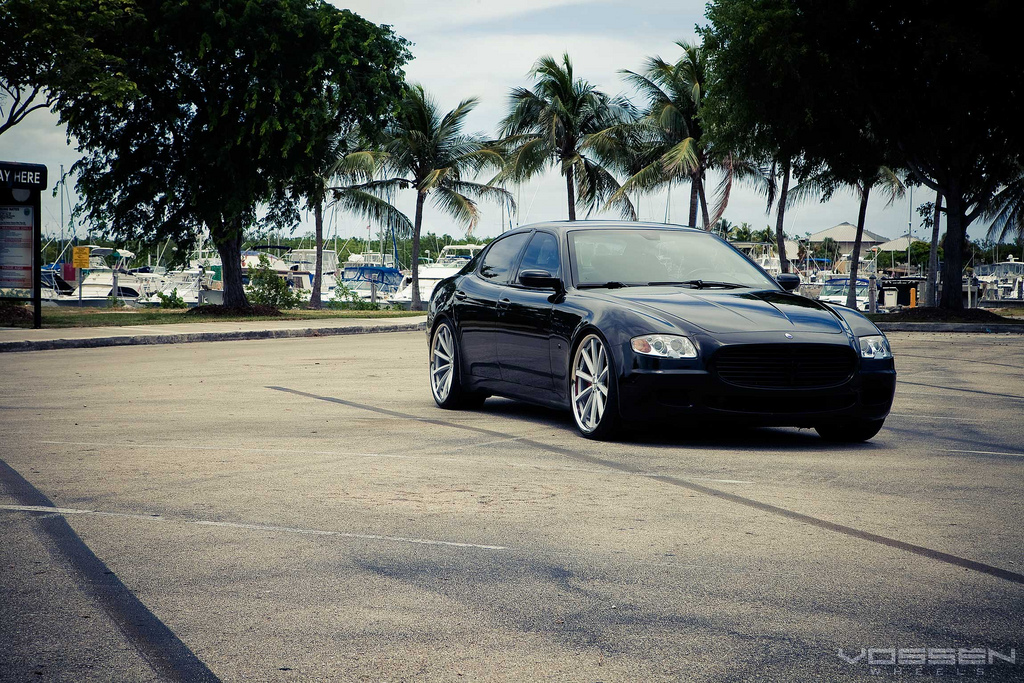 photo 4 Maserati Quattroporte custom wheels Vossen CV1 22x9.0, ET , tire size X R22. 22x10.5 ET 