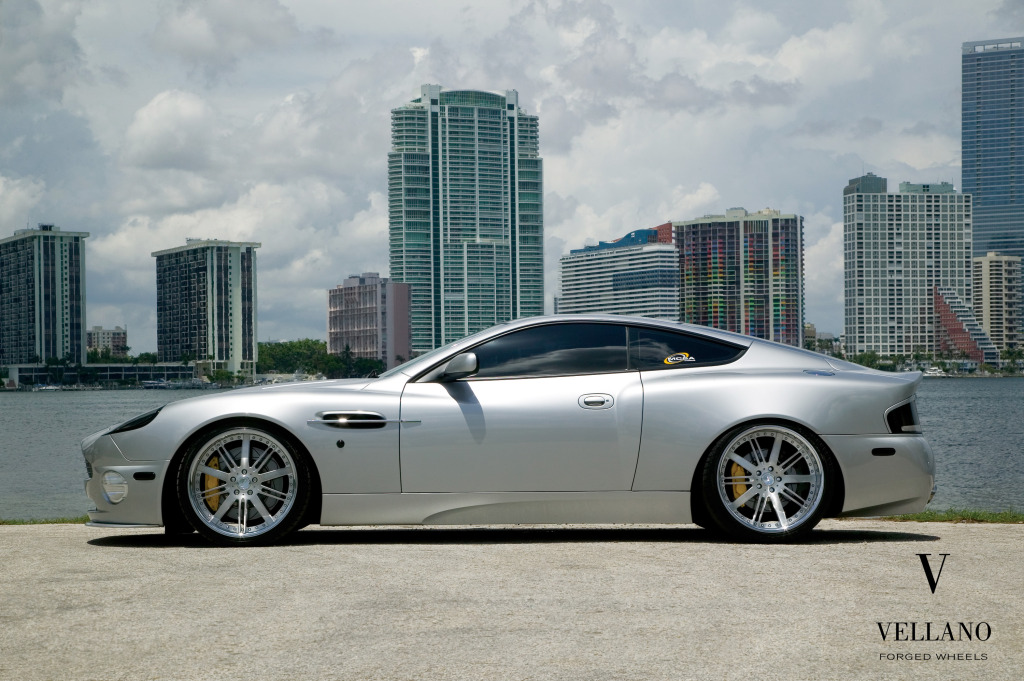 photo 2 Aston Martin Vanquish custom wheels Vellano VSE 20x9.0, ET , tire size X R20. 20x11.0 ET