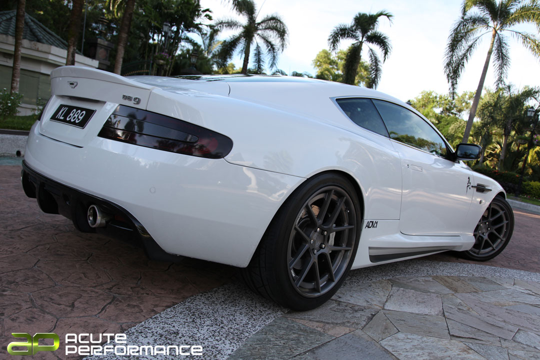 photo 3 Aston Martin DB9 custom wheels Adv.1 20x9.0, ET , tire size 255/35 R20. 20x11.0 ET 295/35 R20