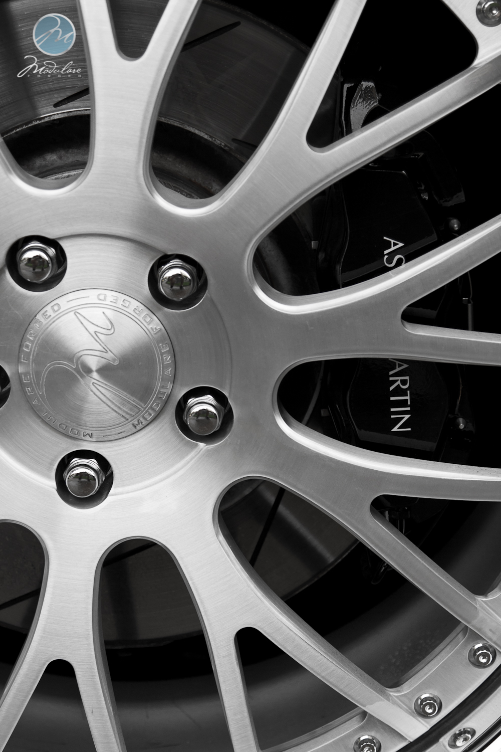 photo 5 Aston Martin V8 Vantage custom wheels Modulare  M24 3 21x9.0, ET , tire size 255/30 R21. 21x10.5 ET 295/25 R21