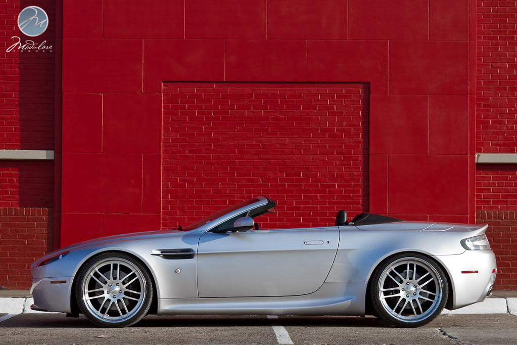 photo 7 Aston Martin V8 Vantage custom wheels Modulare  H3  21x9.0, ET , tire size 255/30 R21. 21x10.5 ET 295/25 R21