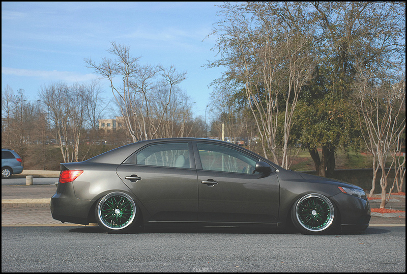 photo 1 Kia Forte custom wheels Leon Hardiritt Bugel 18x9.0, ET +7, tire size 215/35 R18. 18x10.0 ET+26