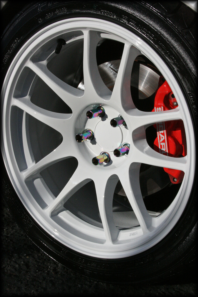 photo 6 Subaru Impreza WRX custom wheels Rota Torque-R 17x9.0, ET +27, tire size 245/40 R17. 17x9.0 ET+30 