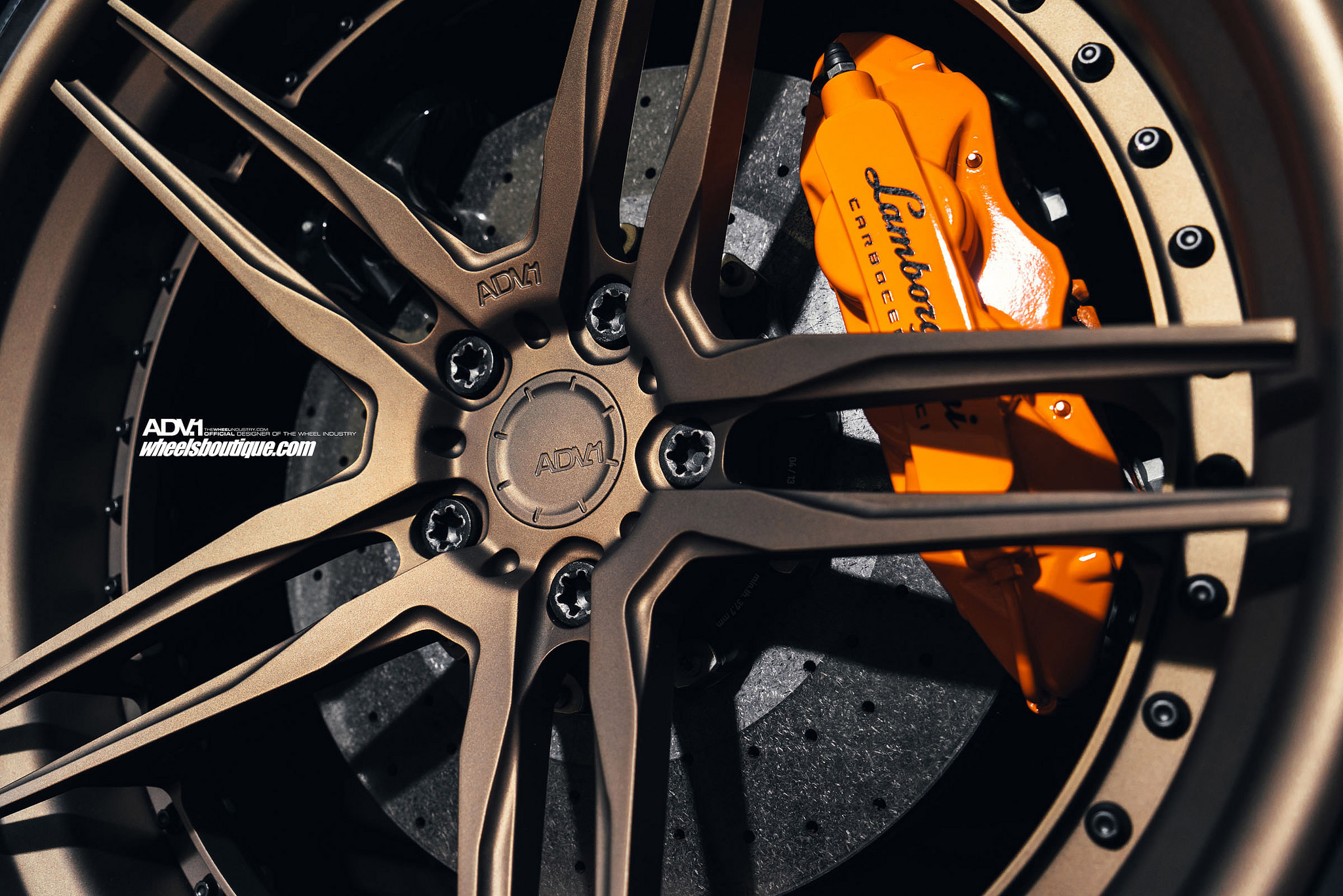 photo 3 Lamborghini Aventador custom wheels 21x9.5, ET , tire size X R21. 22x12.5 ET