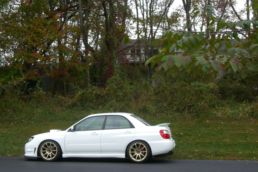 photo 2 Subaru Impreza WRX custom wheels Rota G-Force 18x9.0, ET +35, tire size 225/40 R18. x ET 