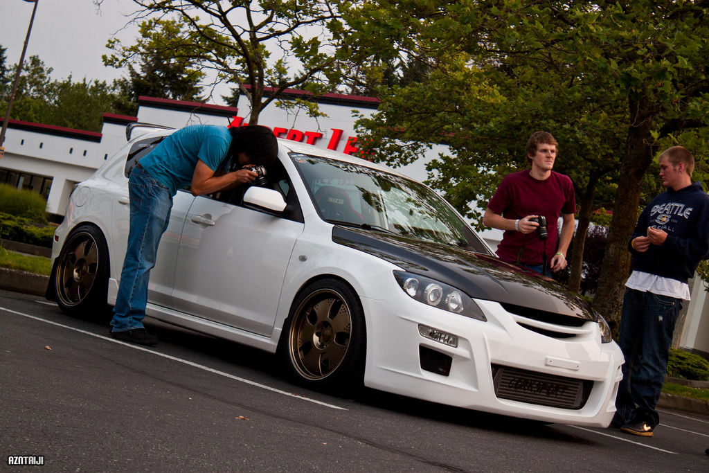 photo 2 Mazda MAZDASPEED3 custom wheels Volk SE37W 18x8.5, ET +30, tire size X R18. 18x9.5 ET+38