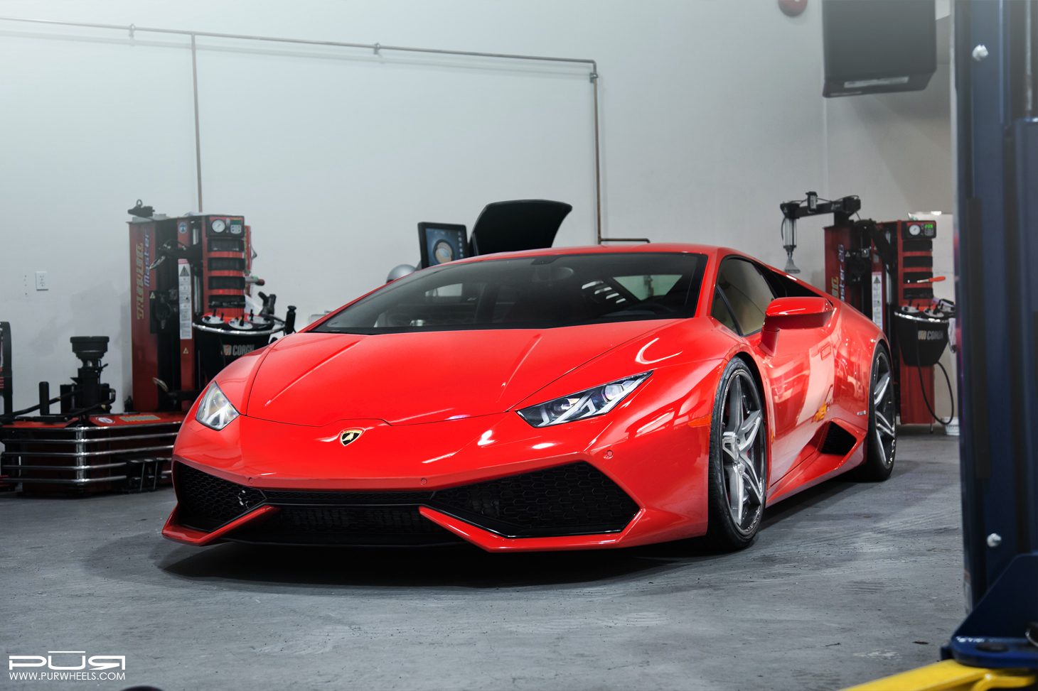 photo 2 Lamborghini Huracan custom wheels PUR LX17 20x9.0, ET , tire size X R20. 21x12.0 ET 