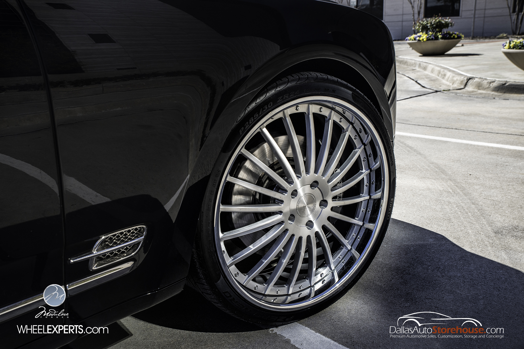 photo 1 Bentley Mulsanne custom wheels Modulare M20 24x10.0, ET , tire size 285/30 R24. x ET 