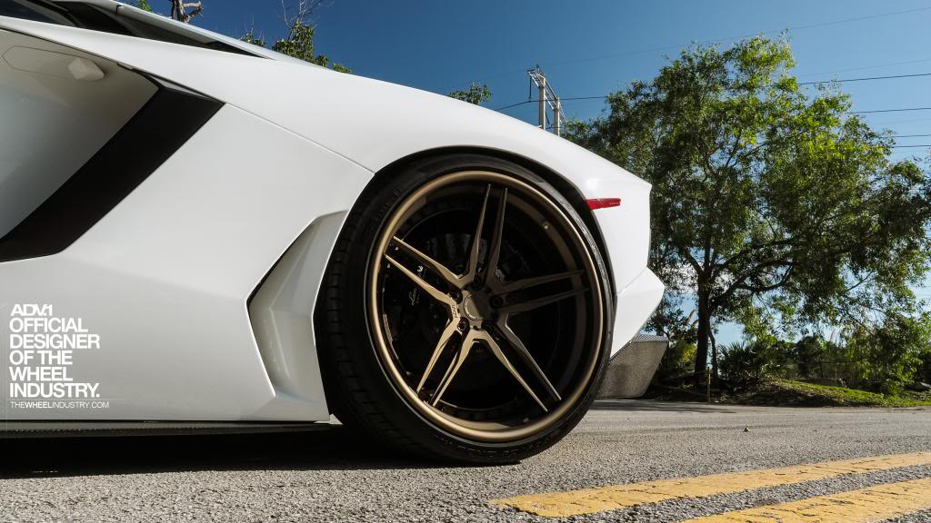 photo 12 Lamborghini Aventador custom wheels ADV05 CS SERIES 21x9.5, ET , tire size X R21. 22x12.5 ET 