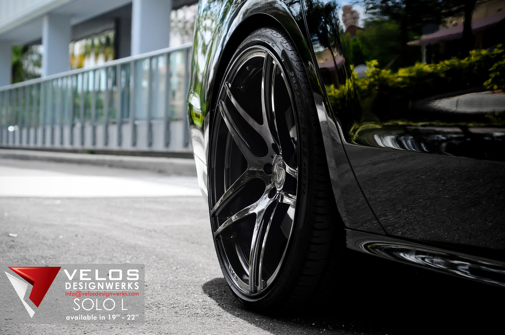 photo 3 Audi S8 custom wheels Velos SOLO L 22x9.0, ET , tire size X R22. 22x11.0 ET 