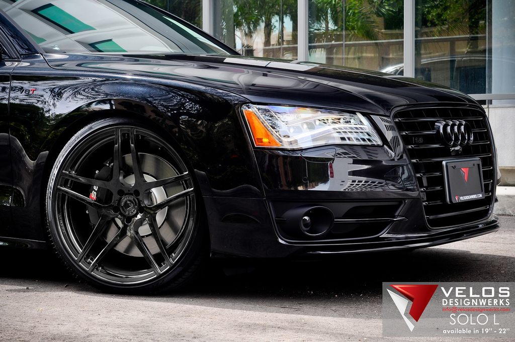 photo 4 Audi S8 custom wheels Velos SOLO L 22x9.0, ET , tire size X R22. 22x11.0 ET 