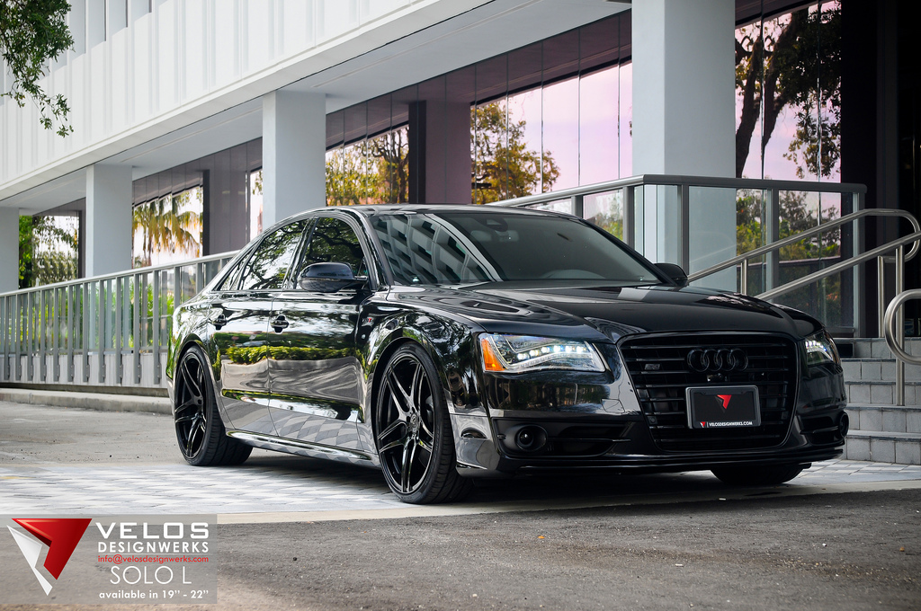 photo 8 Audi S8 custom wheels Velos SOLO L 22x9.0, ET , tire size X R22. 22x11.0 ET 