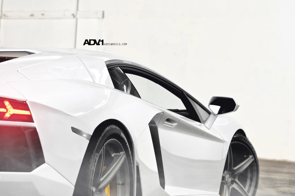 photo 8 Lamborghini Aventador custom wheels ADV5.1 SL OEM 19x9.5, ET , tire size X R19. 20x12.0 ET 