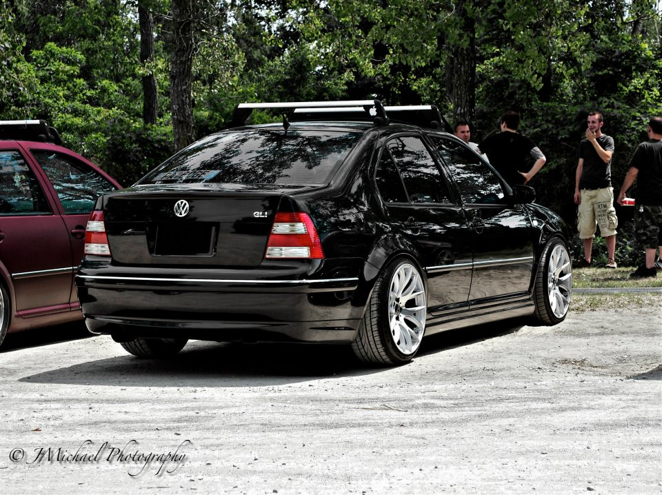 photo 3 Volkswagen Jetta custom wheels   18x8.5, ET +22, tire size 215/40 R18. 18x9.5 ET+22 225/40 R18