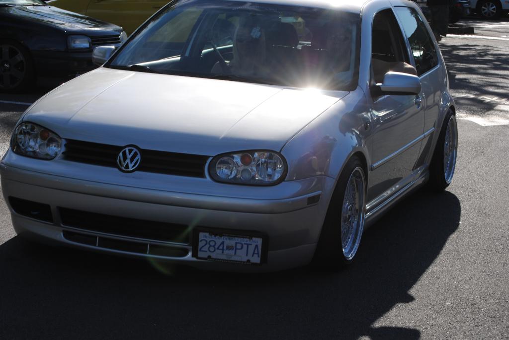 photo 3 Volkswagen Jetta custom wheels BBS RS Hybrid 17x9.0, ET +25, tire size 205/45 R17. 17x9.0 ET+14
