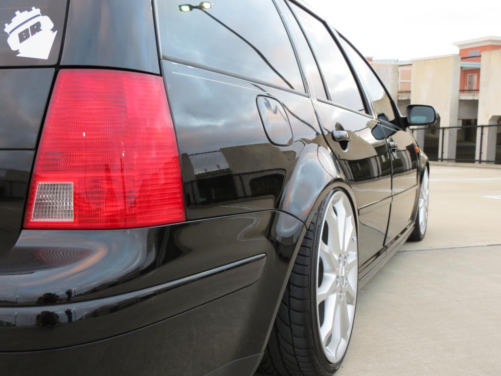 photo 2 Volkswagen Jetta custom wheels   18x8.0, ET +32, tire size 215/35 R18. 18x8.0 ET+27 
