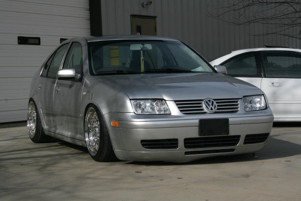 photo 1 Volkswagen Jetta custom wheels   17x8.5, ET +18, tire size 205/45 R17. x ET 