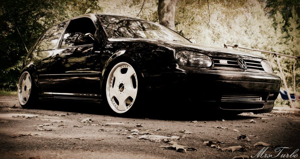 photo 2 Volkswagen Jetta custom wheels   18x8.0, ET +18, tire size 215/35 R18. 18x9.0 ET+21 215/40 R18