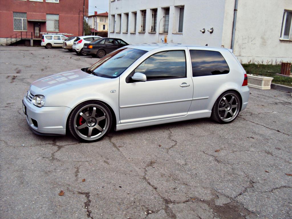 photo 2 Volkswagen Golf custom wheels ROTA  GRID  19x8.5, ET +22, tire size 215/35 R19. 19x8.5 ET+16 