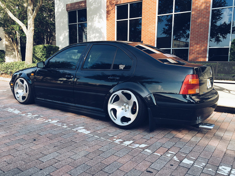 photo 4 Volkswagen Jetta custom wheels WCI  CC10 18x8.5, ET +25, tire size 205/35 R18. 18x9.5 ET+20 215/35 R18