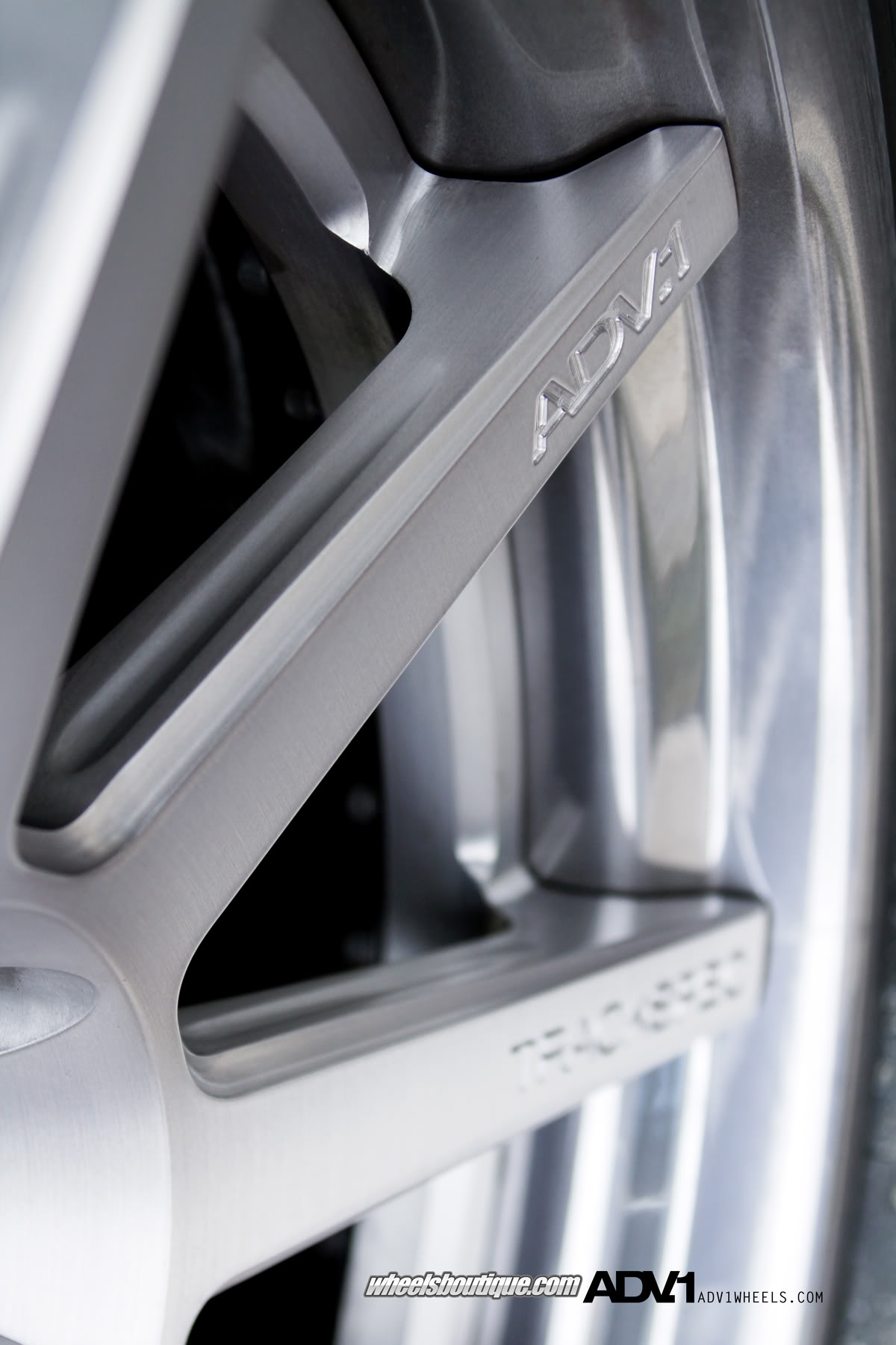 photo 6 Lamborghini Murcielago custom wheels ADV08  19x8.5, ET , tire size X R19. 20x13.0 ET 