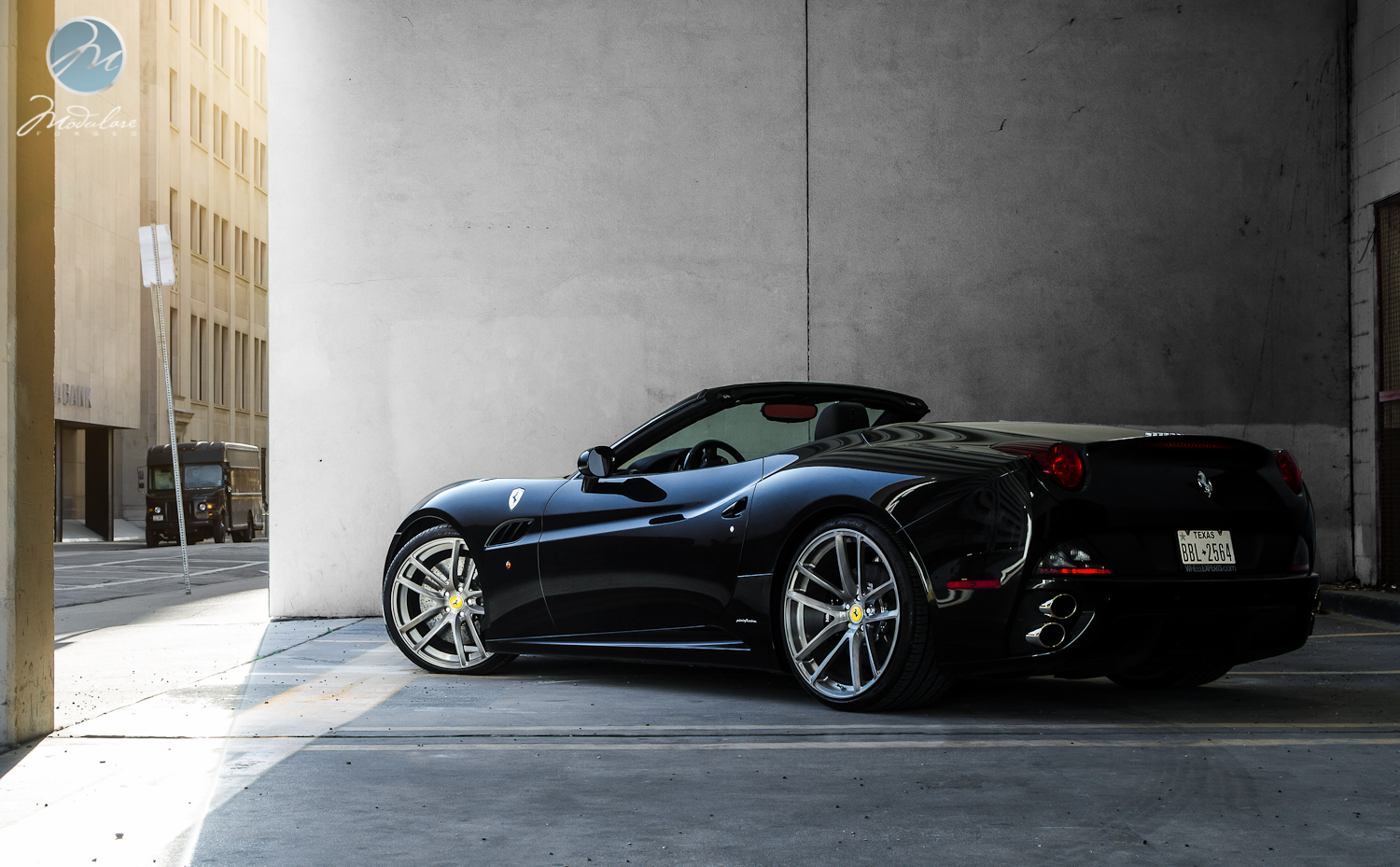 photo 2 Ferrari California custom wheels Modulare B30 21x9.0, ET , tire size X R21. 22x12.0 ET