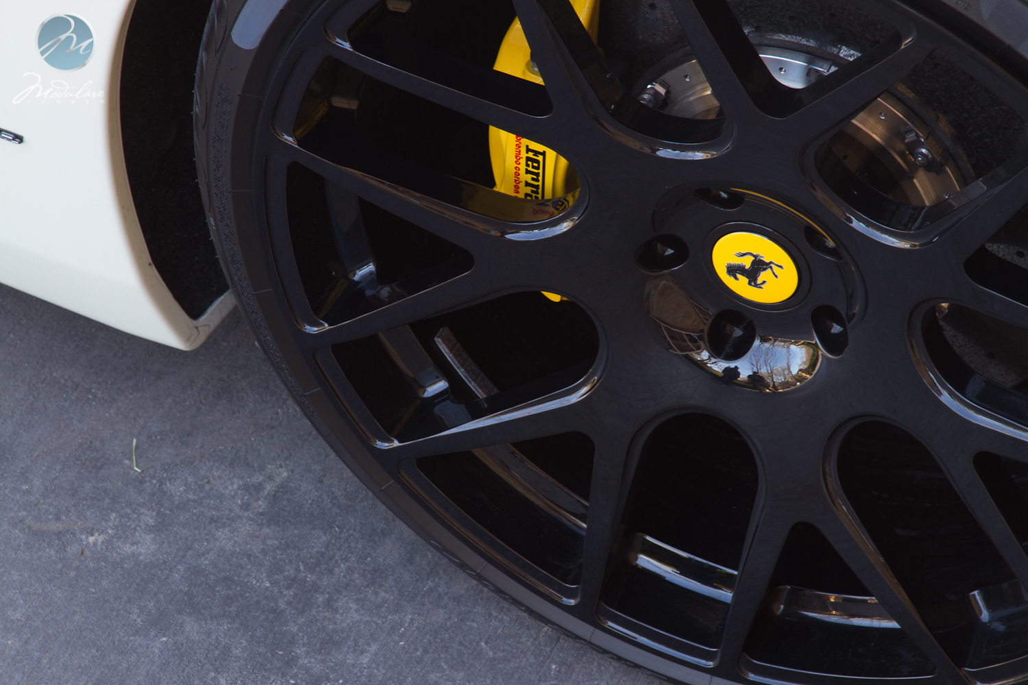 photo 9 Ferrari California custom wheels Modulare B1 21x9.0, ET , tire size 255/30 R21. 22x12.0 ET 315/25 R22