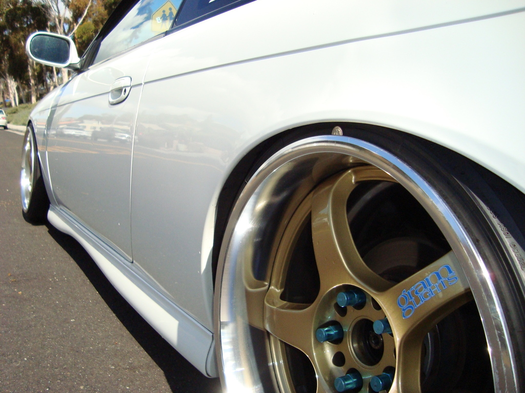photo 7 Nissan S14 custom wheels Rays Engineering Gram Lights 57Pro 17x10.0, ET +5, tire size 225/35 R17. 18x10.0 ET+2 215/40 R18