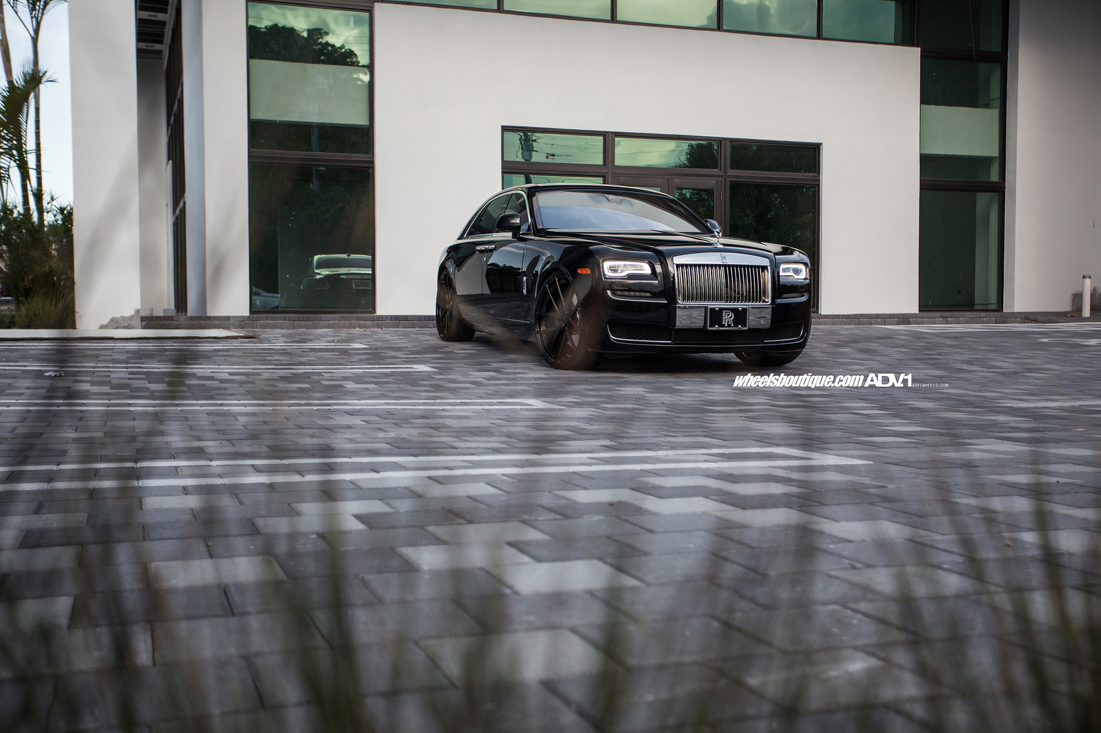 photo 3 Rolls-Royce Ghost custom wheels ADV.1 5.0 MV1 SL 24x10.0, ET , tire size 275/25 R24. x ET 