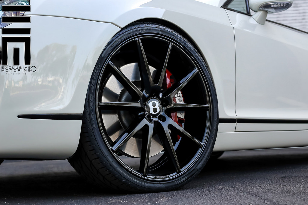 photo 1 Bentley Continental GTC custom wheels Vossen VFS1 22x9.0, ET , tire size X R22. 22x10.5 ET