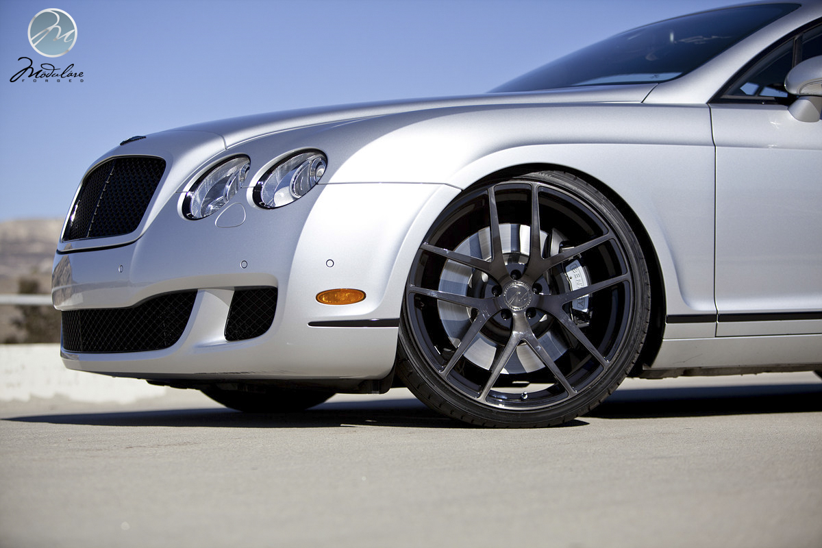 photo 4 Bentley Continental GT custom wheels Modulare B18 22x9.5, ET , tire size X R22. 22x10.5 ET