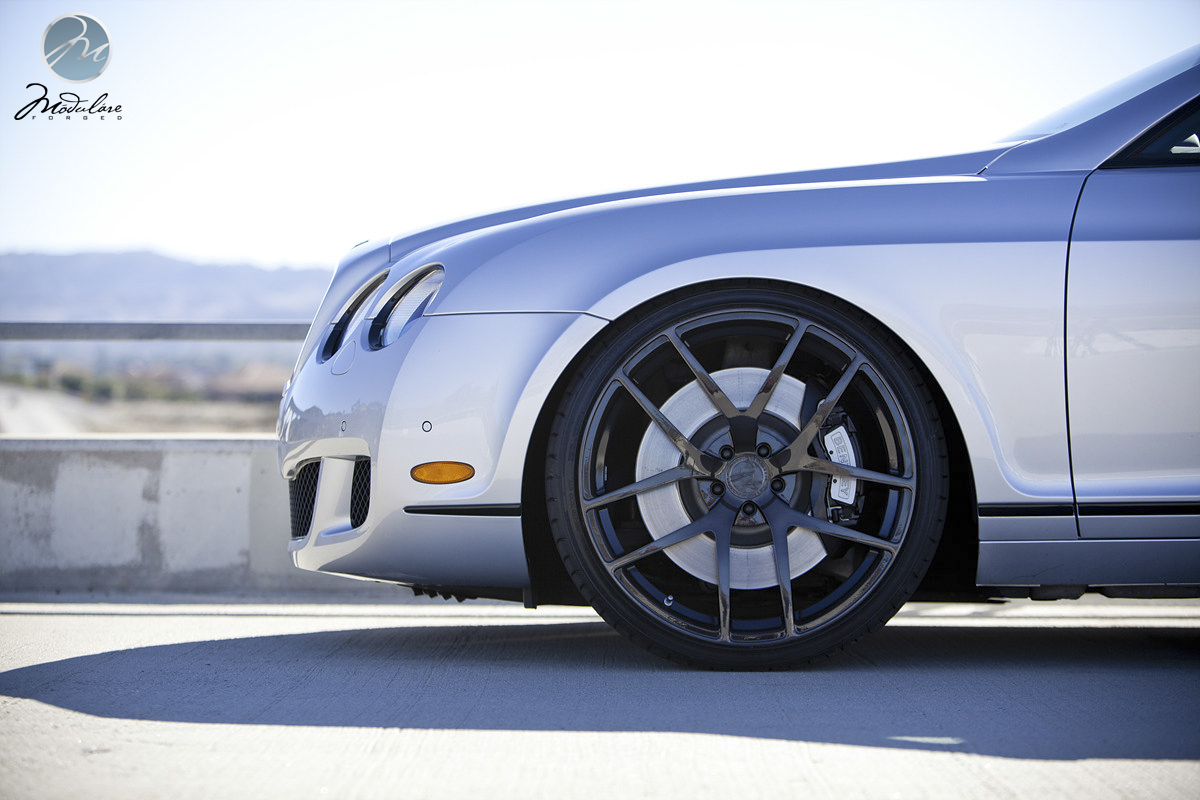 photo 7 Bentley Continental GT custom wheels Modulare B18 22x9.5, ET , tire size X R22. 22x10.5 ET