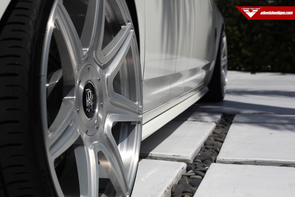 photo 1 Rolls-Royce Ghost custom wheels Vorsteiner CW-5 24x10.5, ET , tire size 275/25 R24. x ET