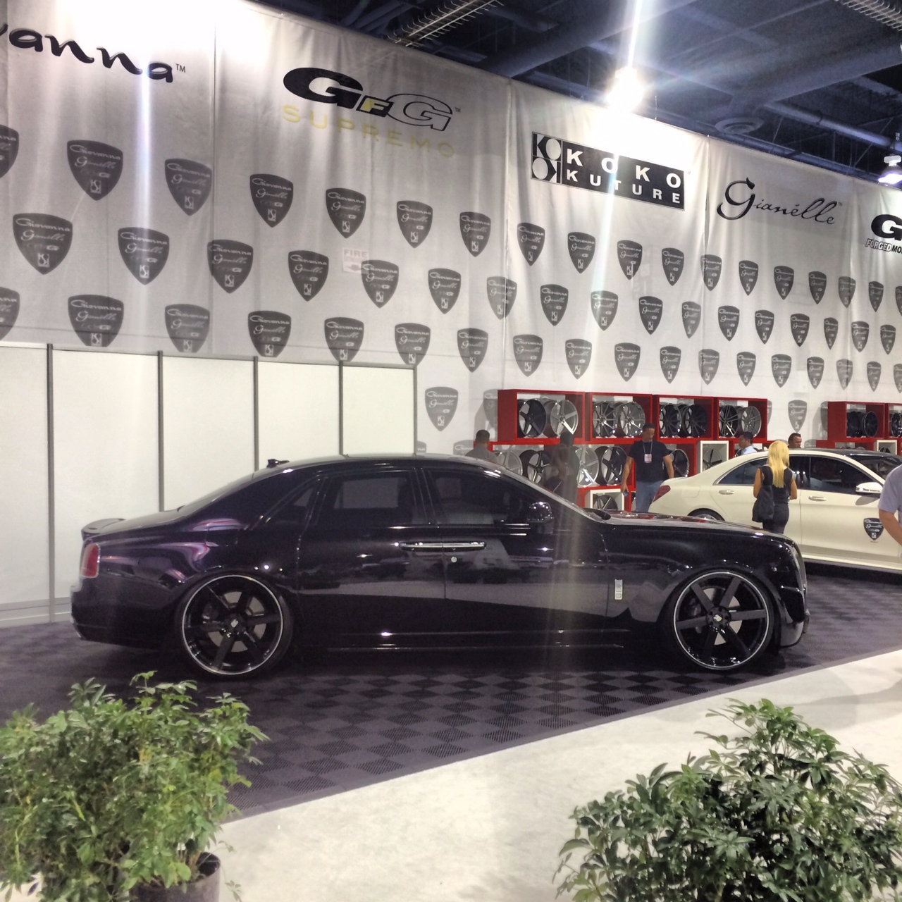 photo 2 Rolls-Royce Ghost custom wheels Giovanna  24x, ET , tire size X R24. x ET 