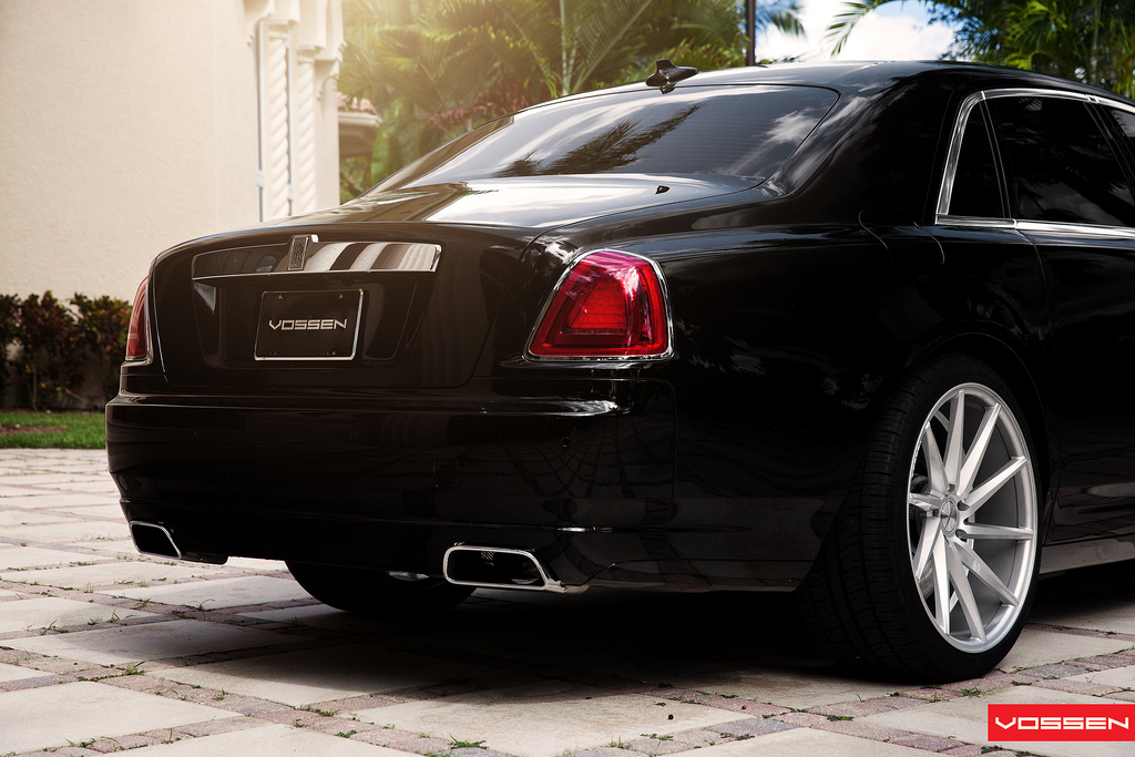photo 2 Rolls-Royce Ghost custom wheels Vossen CV-T 21x9.0, ET , tire size X R21. 22x10.5 ET 