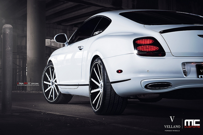 photo 4 Bentley Continental Supersports custom wheels VELLANO VTV 22 22x9.5, ET , tire size X R22. 22x11.5 ET 