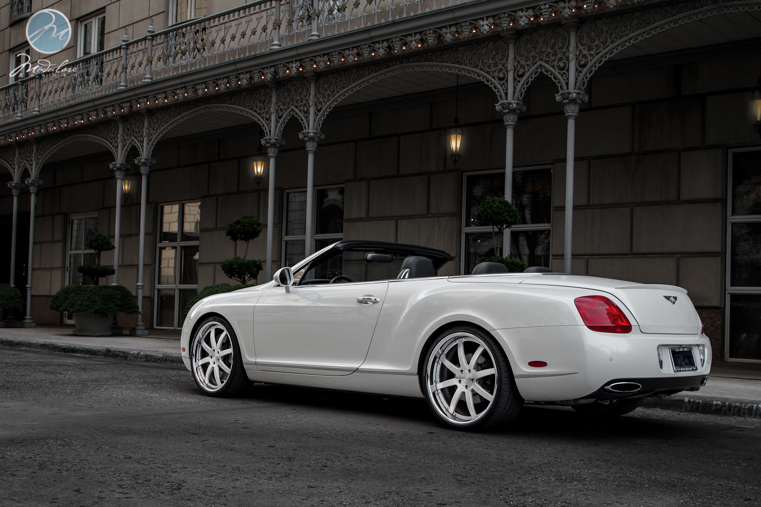 photo 5 Bentley Continental GTC custom wheels Modulare M28 22x9.5, ET , tire size 265/30 R22. 22x10.5 ET 295/25 R22