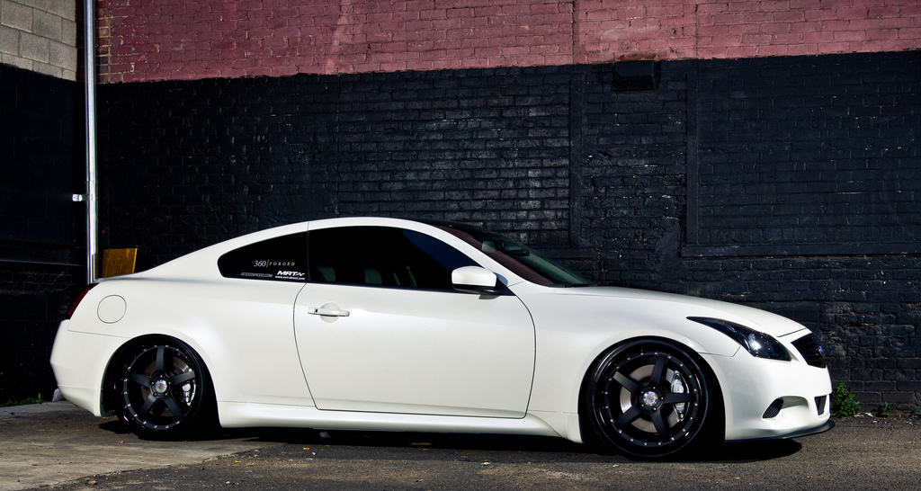 photo 2 Infiniti G37 custom wheels 360 Straight 5ive 20x9.0, ET , tire size 245/20 R20. 20x10.5 ET 285/25 R20