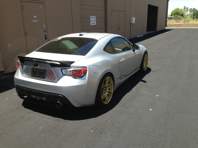 photo 8 Scion FR-S custom wheels Cosmis MR II Racing 18x8.5, ET +22, tire size 225/40 R18. x ET 