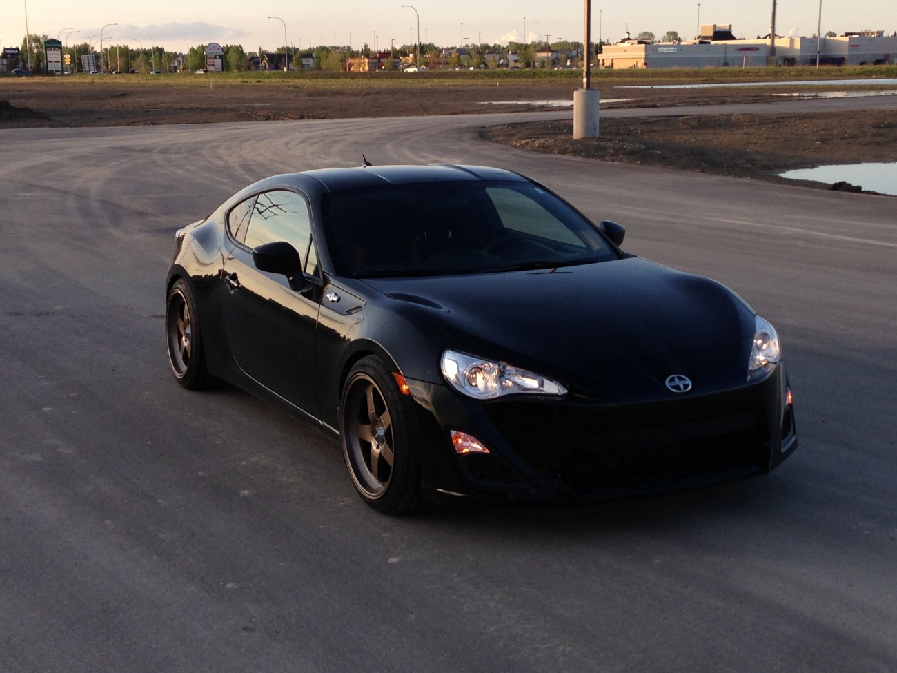 photo 1 Scion FR-S custom wheels Cosmis XT-005R 18x9.0, ET +25, tire size 225/40 R18. x ET 