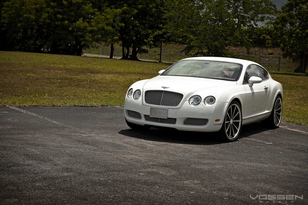 photo 5 Bentley Continental GT custom wheels Vossen CV1 22x9.0, ET , tire size X R22. 22x10.5 ET 