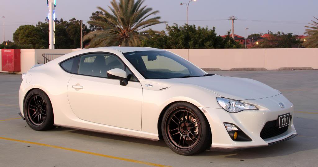 photo 1 Scion FR-S custom wheels Enkei RPF1 18x9.5, ET +38, tire size 245/35 R18. x ET 255/35 R