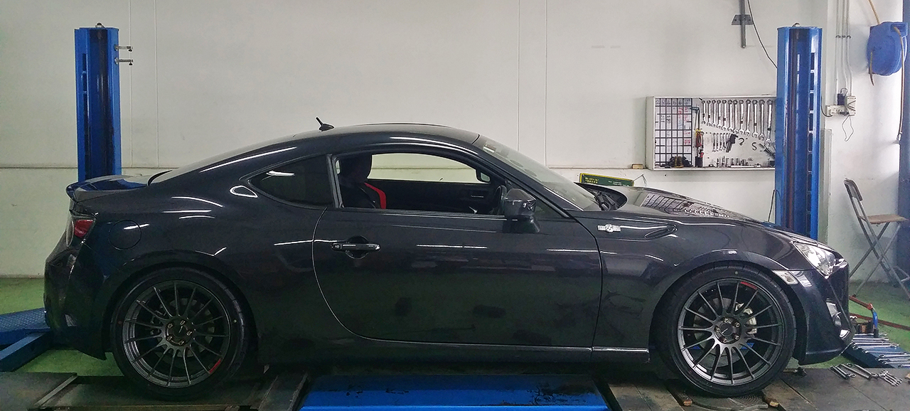 photo 3 Scion FR-S custom wheels Enkei RS05RR 18x8.5, ET , tire size 235/40 R18. x ET 