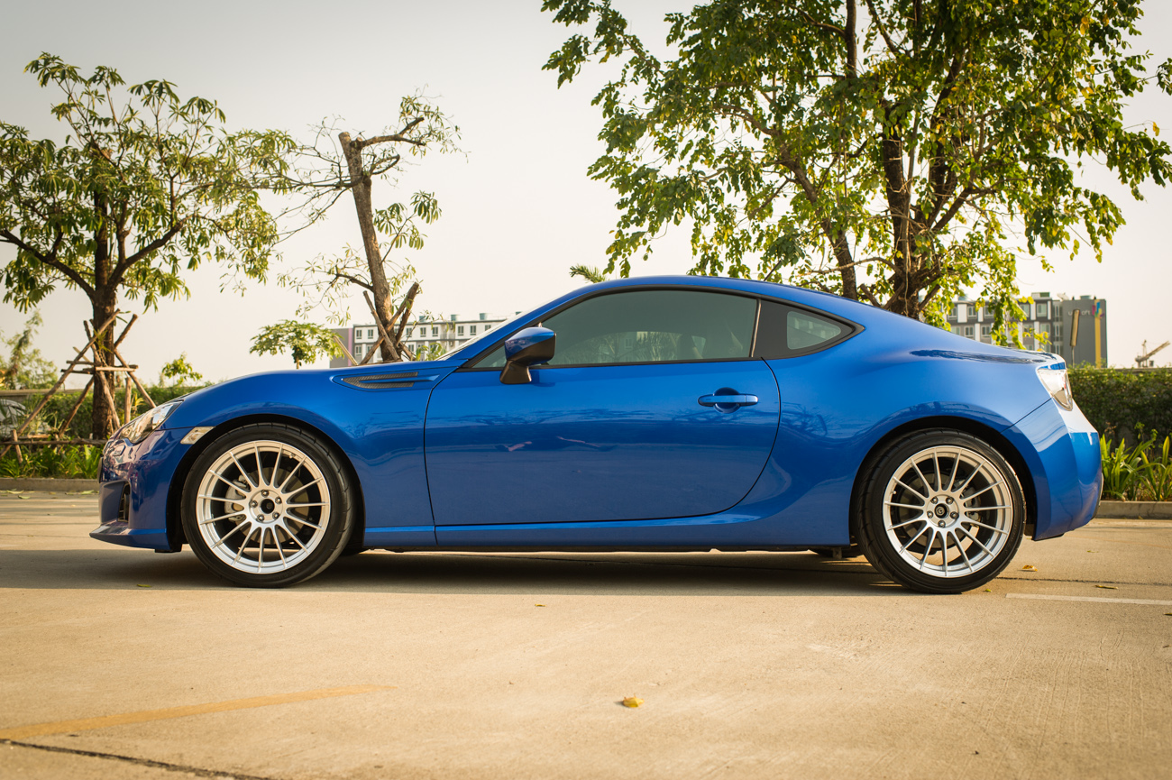 photo 4 Scion FR-S custom wheels Enkei RS05RR 18x8.5, ET +42, tire size 225/40 R18. 18x9.5 ET+43 235/40 R18