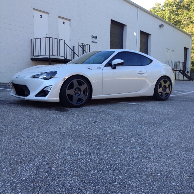 photo 2 Scion FR-S custom wheels Fifteen52 RSL Tarmac 18x8.5, ET +38, tire size 225/ R18. x ET 
