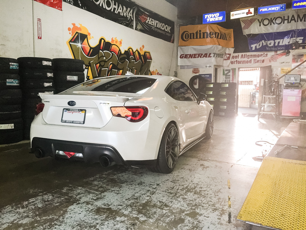 photo 1 Subaru BRZ custom wheels Gram Lights 57Xtreme 18x8.5, ET +33, tire size 225/40 R18. 18x9.5 ET+40 255/35 R18