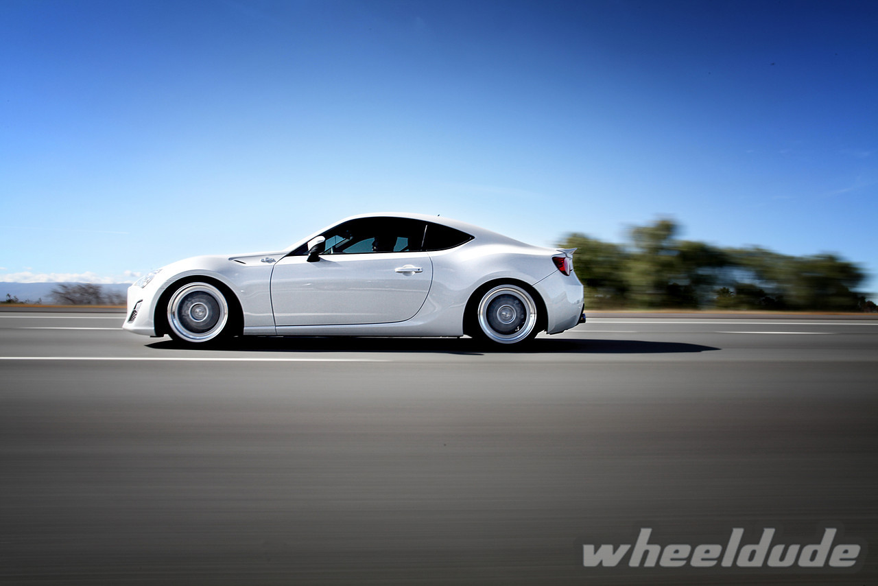 photo 2 Scion FR-S custom wheels Linea Corse Lemans 18x8.5, ET +40, tire size 225/40 R18. 18x9.5 ET+40 255/35 R18
