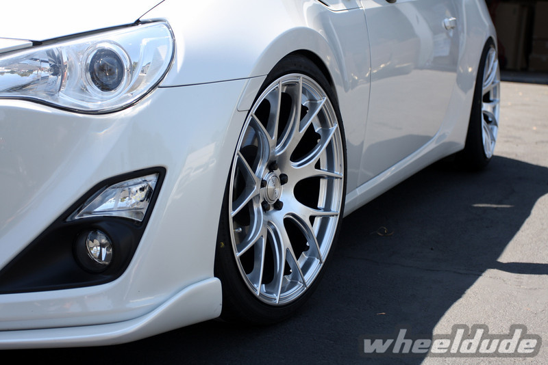photo 1 Scion FR-S custom wheels Linea Corse Lemans 18x8.5, ET +40, tire size 225/40 R18. 18x9.5 ET+40 255/35 R18
