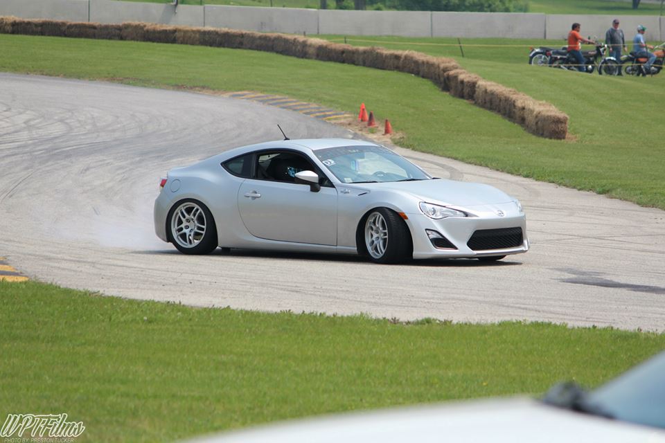 photo 1 Scion FR-S custom wheels OEM Nissan Skyline R33 17x9.0, ET +30, tire size 215/45 R17. x ET