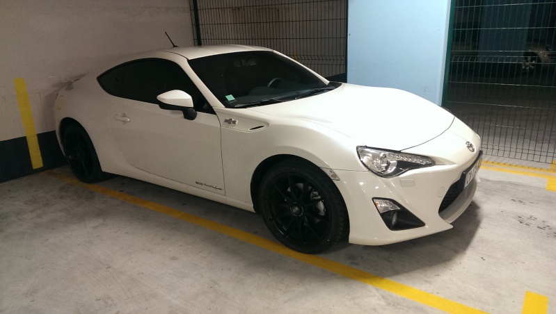 photo 2 Subaru BRZ custom wheels OZ Formula HLT 18x7.5, ET +48, tire size 215/40 R18. x ET 